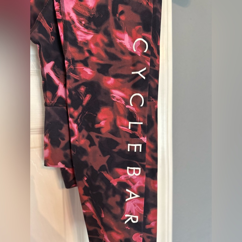 Lululemon/CycleBar collab Align leggings